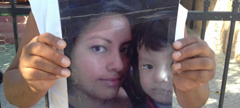 Sentencian a 85 años de cárcel a hombre que mató a una inmigrante y a su bebé incendiando su casa